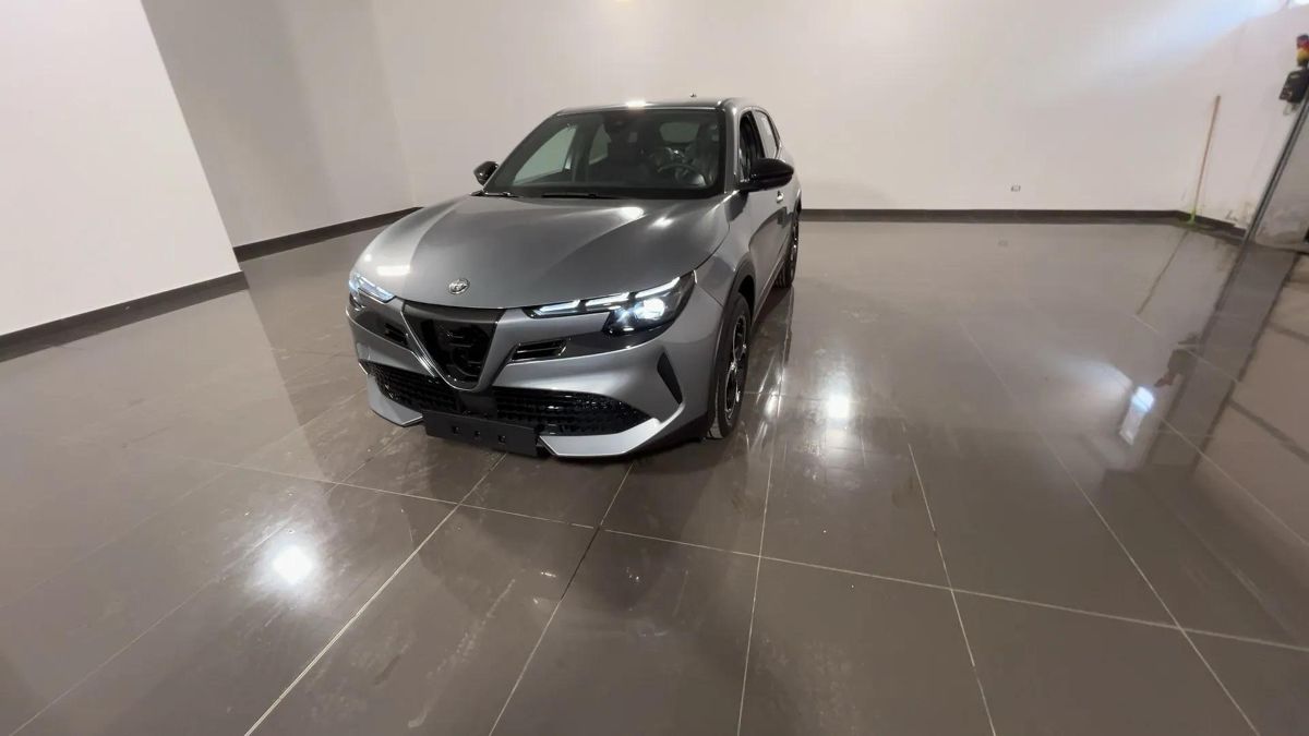 ALFA ROMEO Junior 1.2 136 CV Hybrid eDCT6 Speciale - VARI COLORI! - Autostema